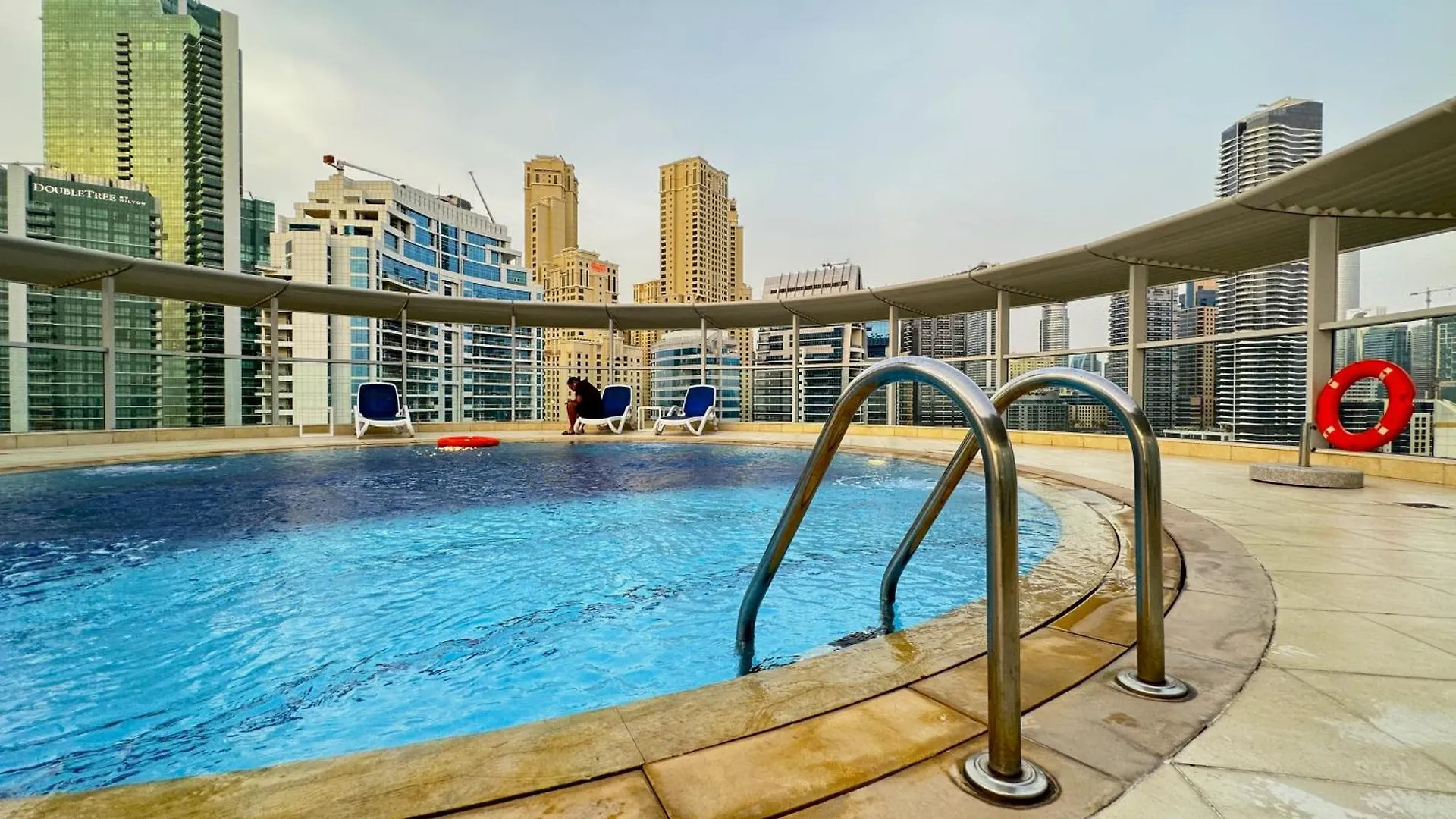 Apartment Amazing Roof Top Pool In Nice 1 Bhk Flat In Marina Dubai United Arab Emirates