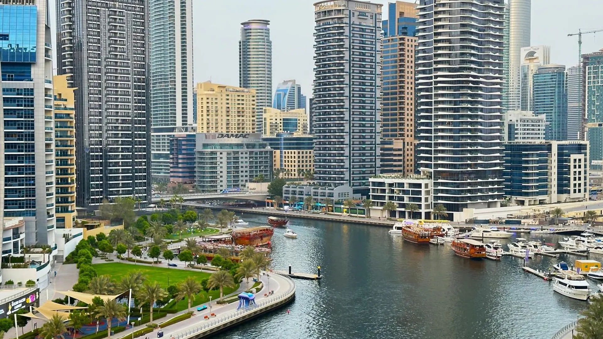 Amazing Roof Top Pool In Nice 1 Bhk Flat In Marina Dubai Apartment