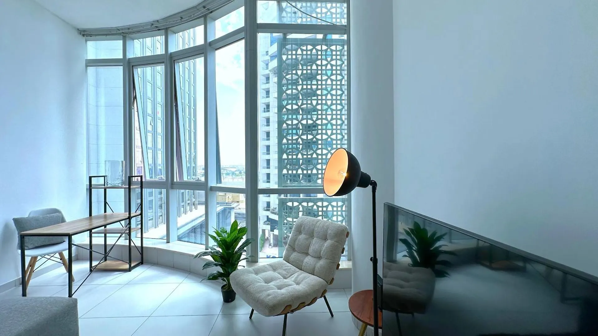 Amazing Roof Top Pool In Nice 1 Bhk Flat In Marina Dubai United Arab Emirates