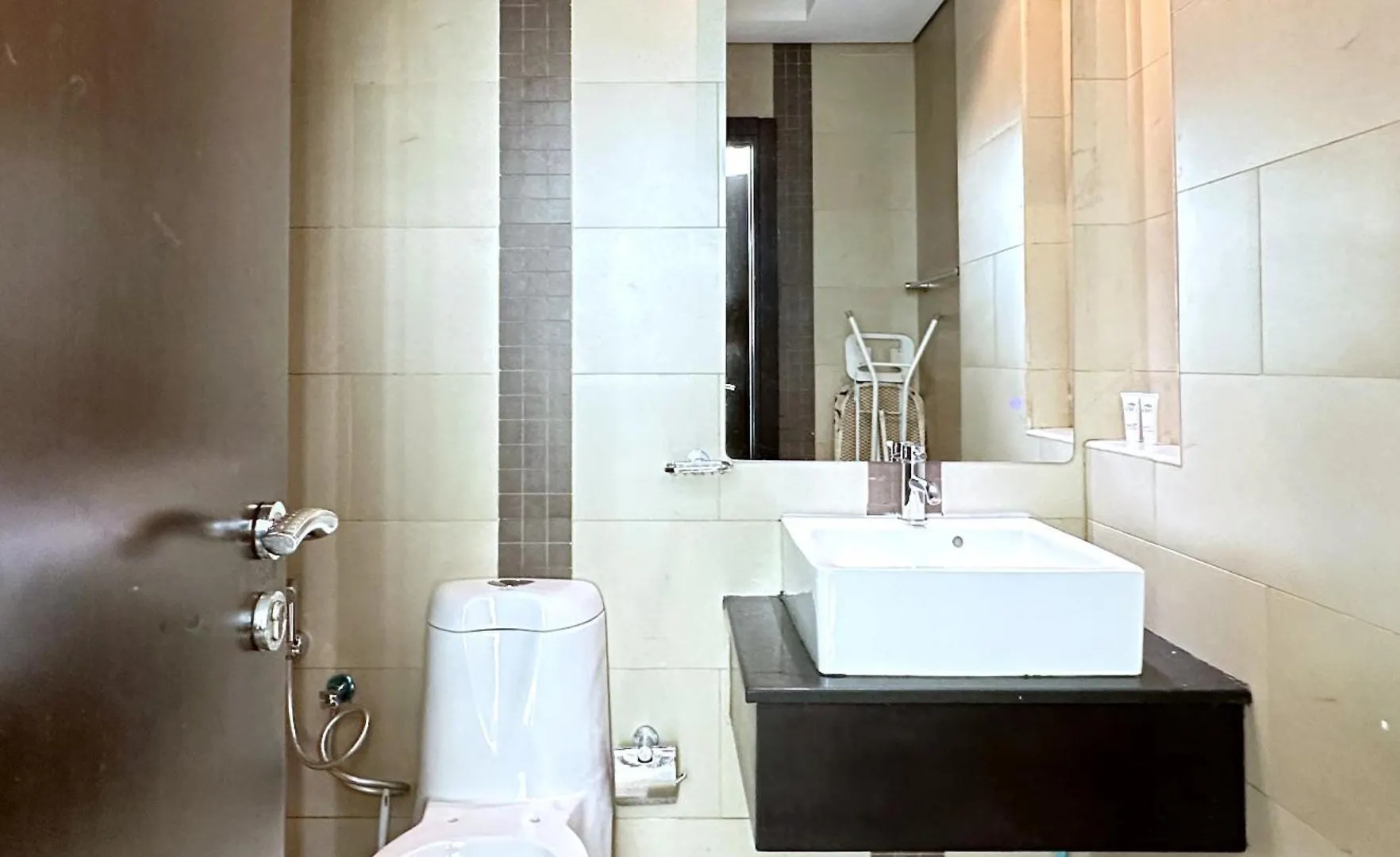 Amazing Roof Top Pool In Nice 1 Bhk Flat In Marina Dubai Apartment