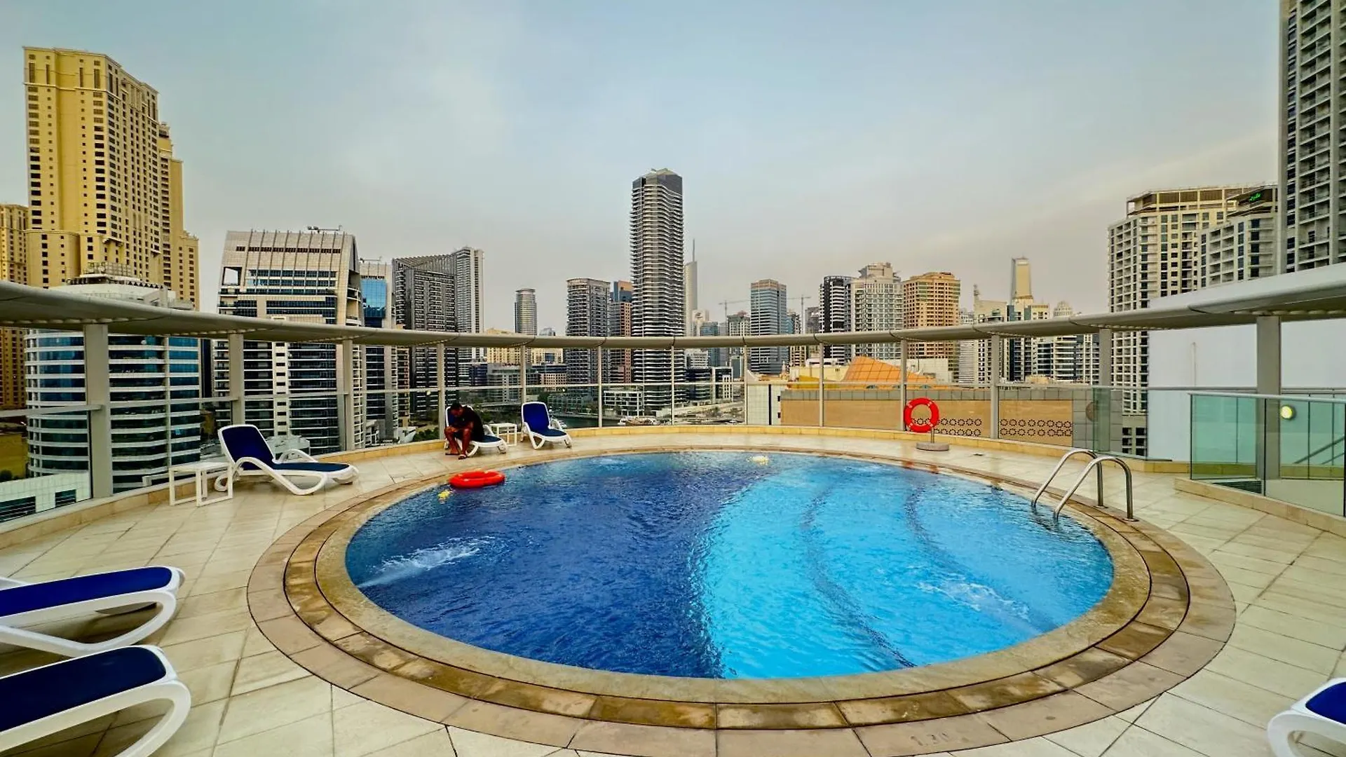 Amazing Roof Top Pool In Nice 1 Bhk Flat In Marina Dubai United Arab Emirates