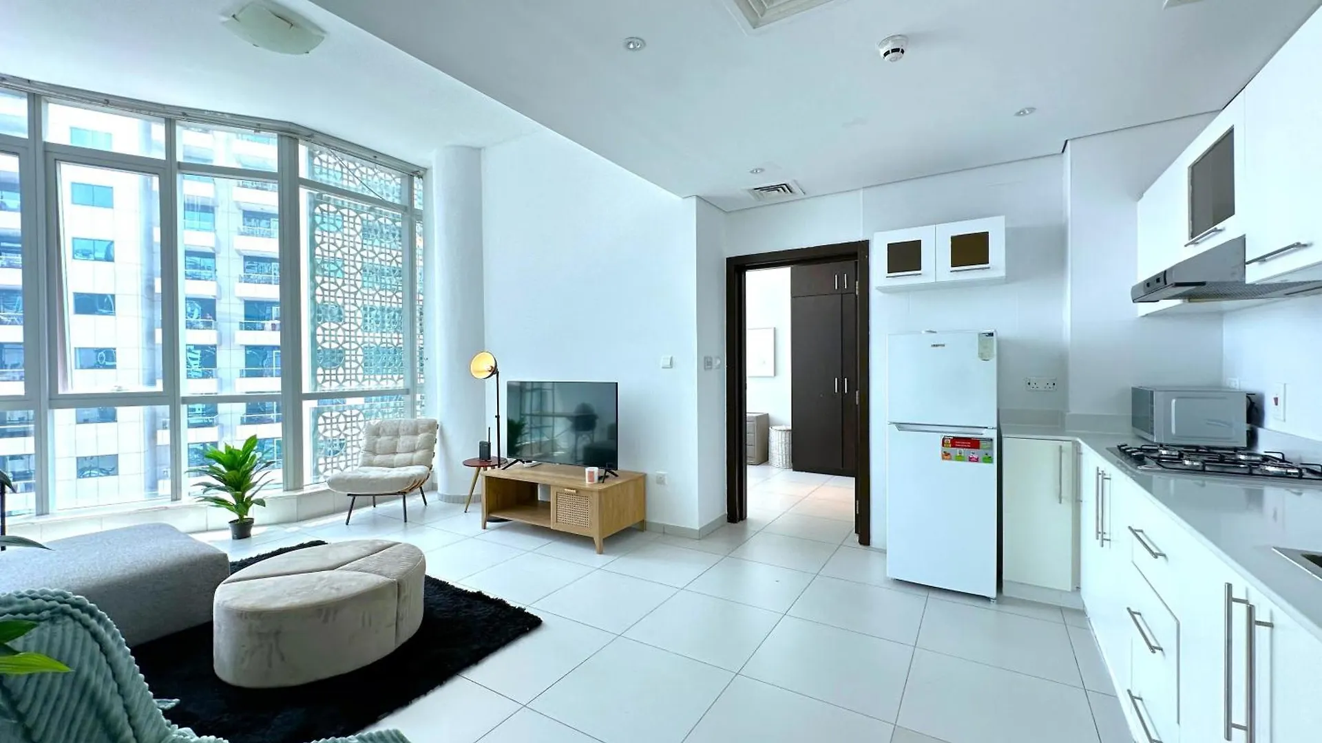 Apartment Amazing Roof Top Pool In Nice 1 Bhk Flat In Marina Dubai United Arab Emirates